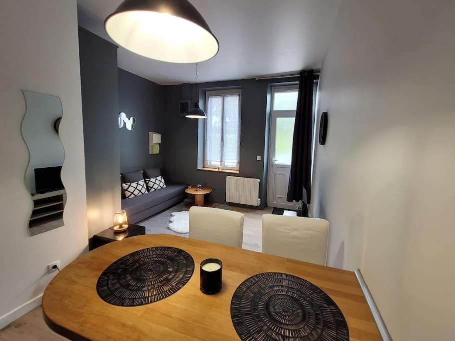 Studio Prive Centre Saint Louis มงตาร์ฌี ภายนอก รูปภาพ